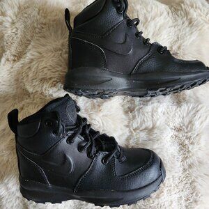 Boys Nike Manoa Boots